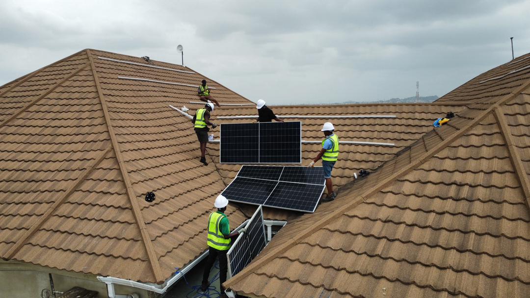 Commercial Office Solar Solution — Slide 1