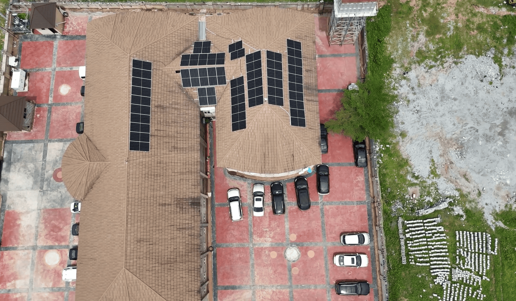Commercial Office Solar Solution — Slide 4